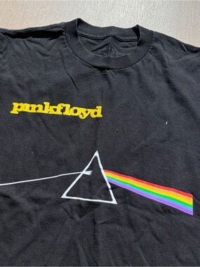 Pink Floyd shirt